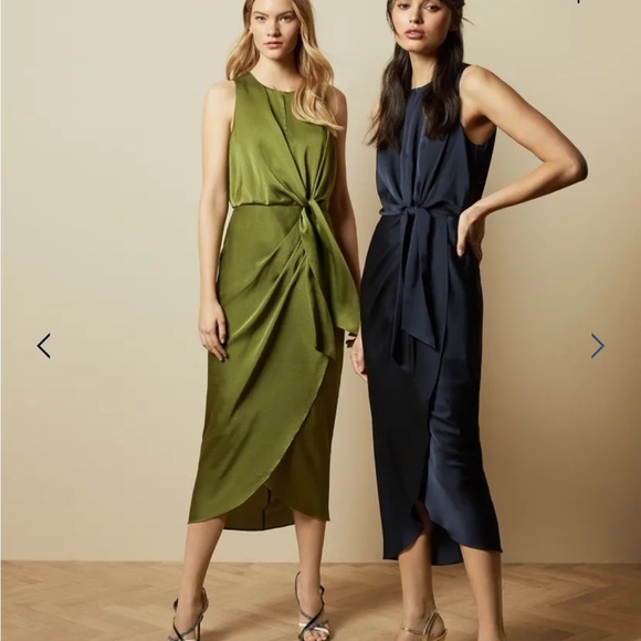 Ted Baker - Pohshan
Keyhole Detail Midi Dress Khaki Green - Picture 6 of 11